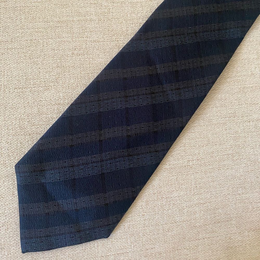Emanuel Ungaro Blue Striped 100% Silk Men’s Tie Designer